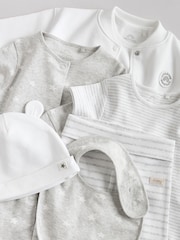 Grey Star Baby Gift Bundles 7 Piece Set (0-18mths) - Image 12 of 18