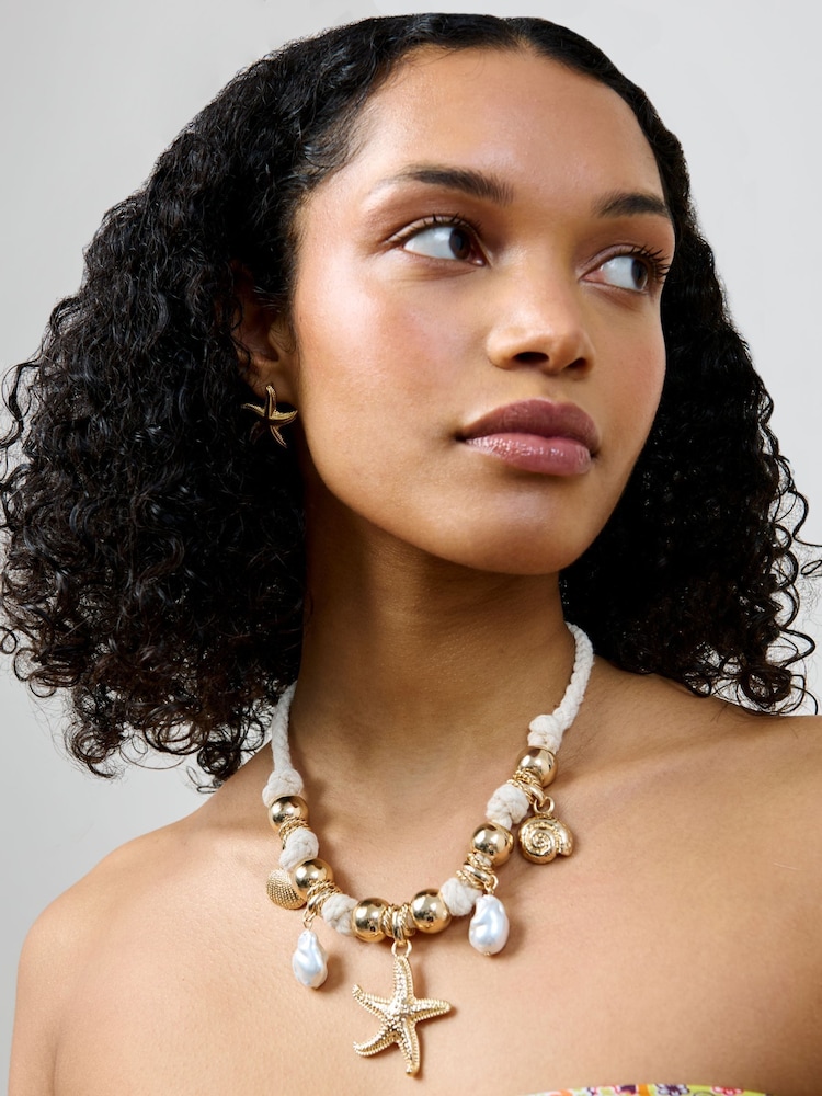 Aela Gold Tone Shell Rope Collar Necklace - Image 4 of 4