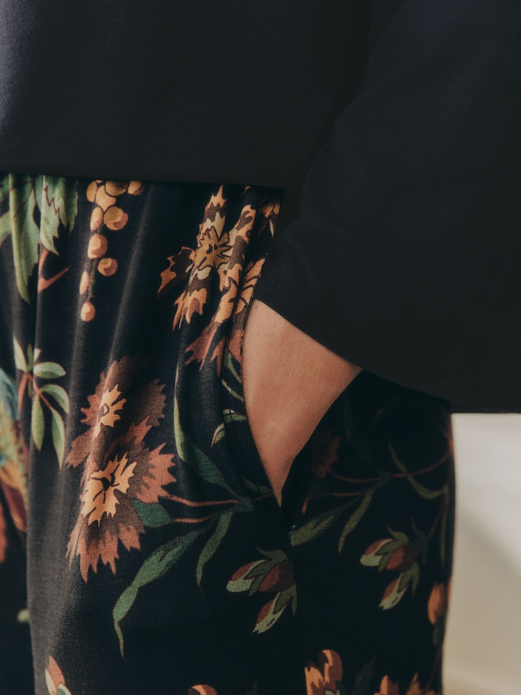 Laura Ashley Black Attleton Jersey Long Sleeve Pyjamas - Image 6 of 6 Laura Ashley Black Attleton Jersey Long Sleeve Pyjamas - Image 6 of 6