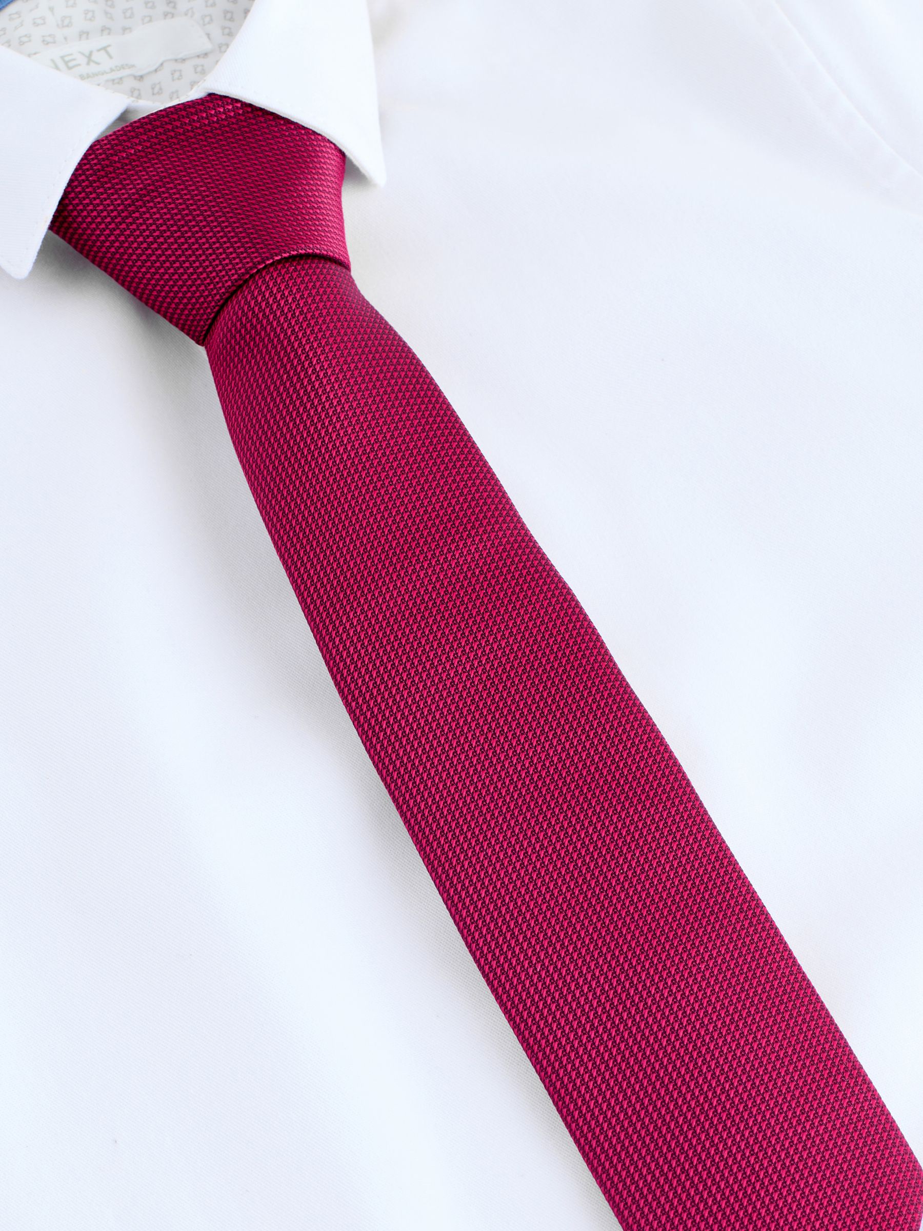 maroon tie next