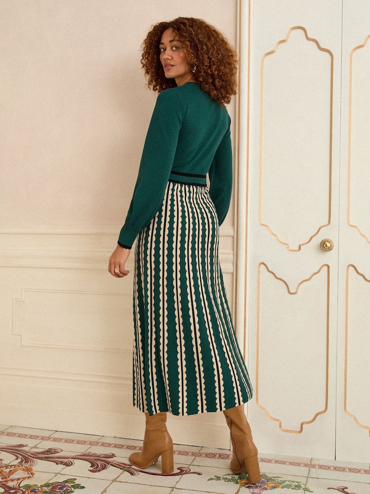 Love & Roses Forest Green Scallop Knitted Midi Dress - Image 4 of 4