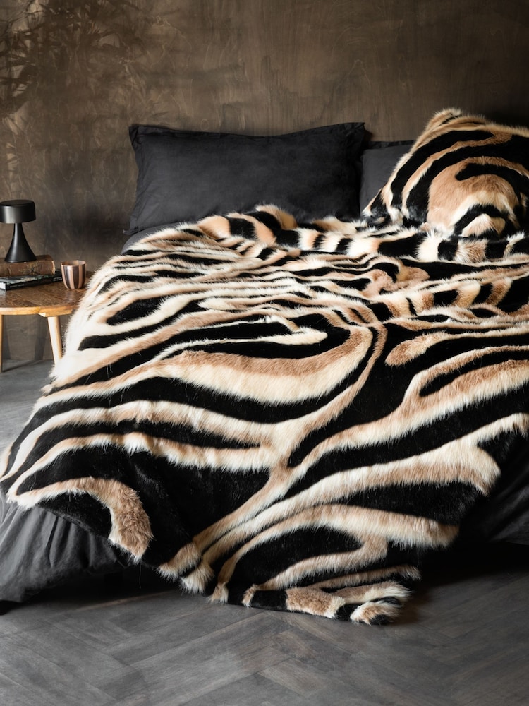 Rockett St George Multi Jacquard Faux Fur Throw - Image 2 of 5