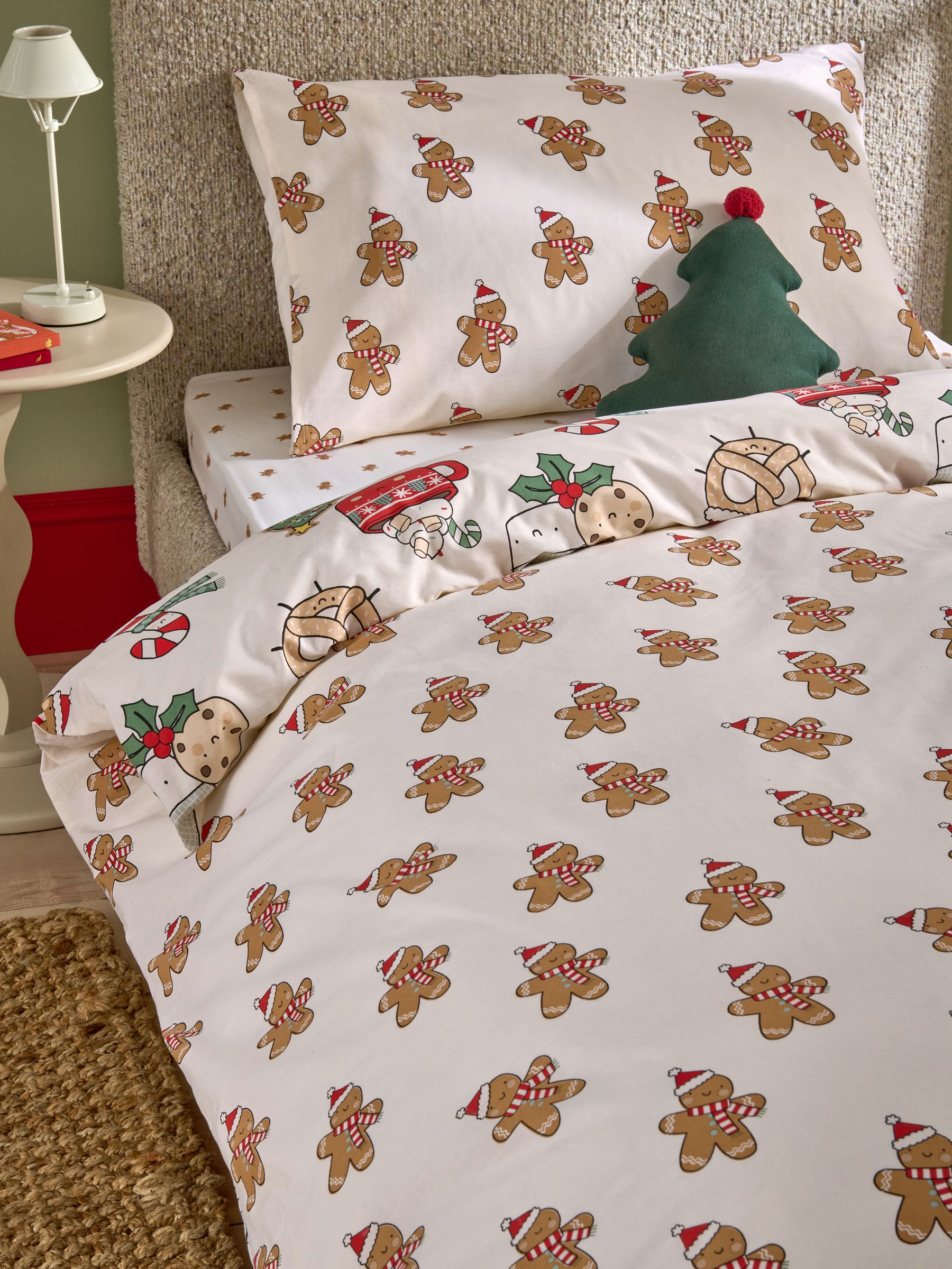 Next：日本 クリスマス デュベカバー & 枕カバー セット from Next Japan