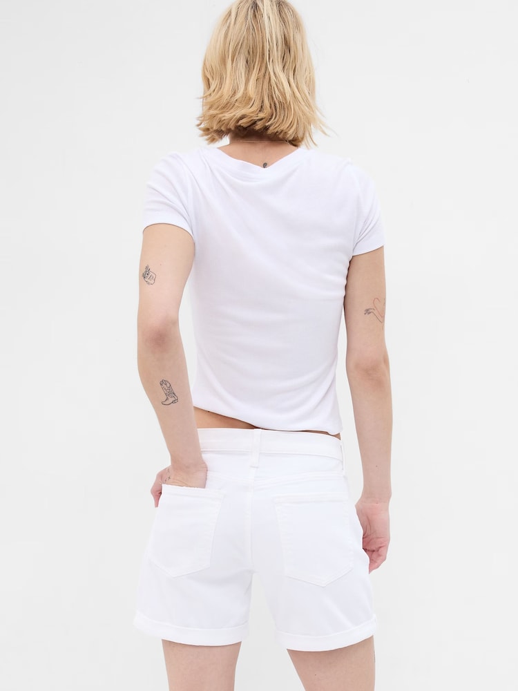 Gap White 5 Inch Mid Rise Girlfriend Shorts - Image 2 of 5 Gap White 5 Inch Mid Rise Girlfriend Shorts - Image 2 of 5