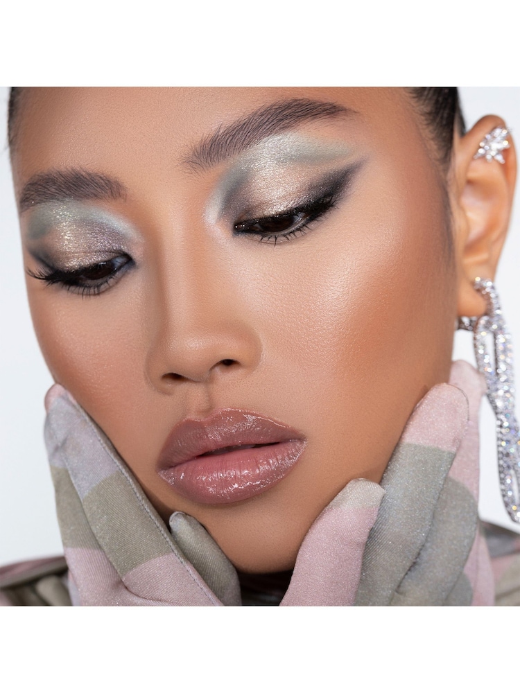 Natasha Denona Retro Glam Eyeshadow Palette - Image 2 of 4