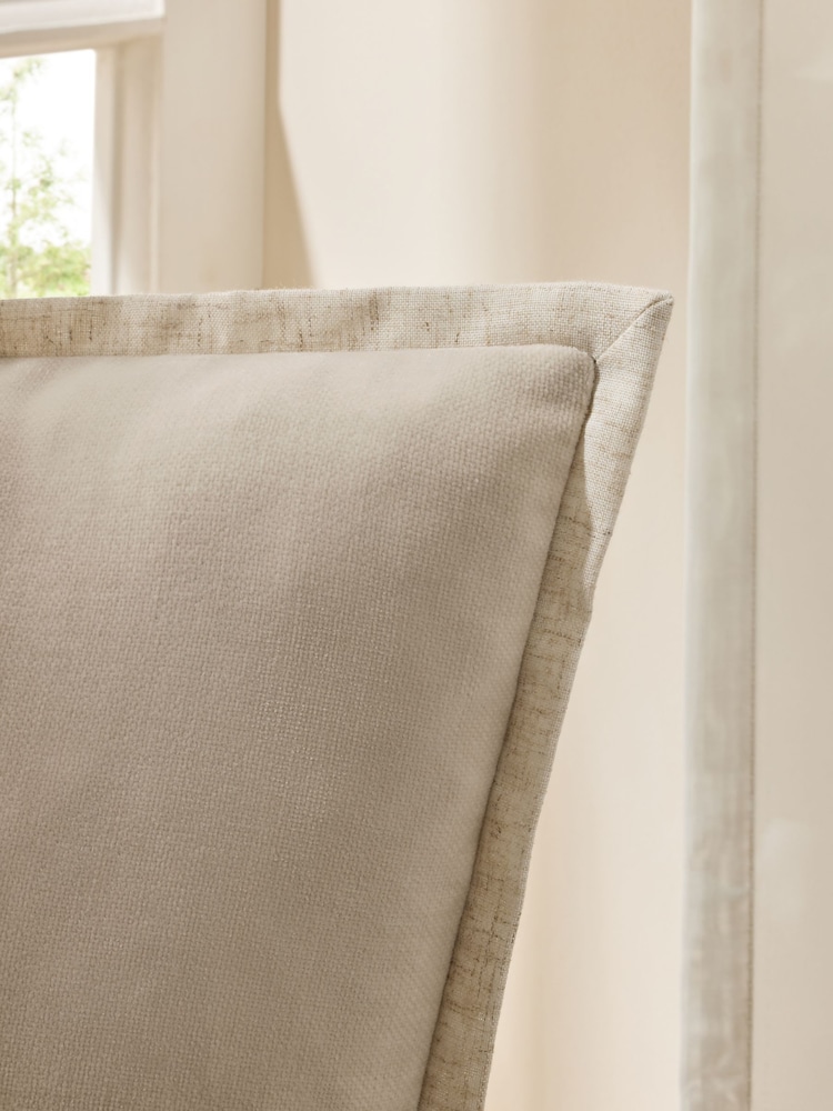 Ivory Loxley Velvet 50 x 50cm Cushion - Image 2 of 5