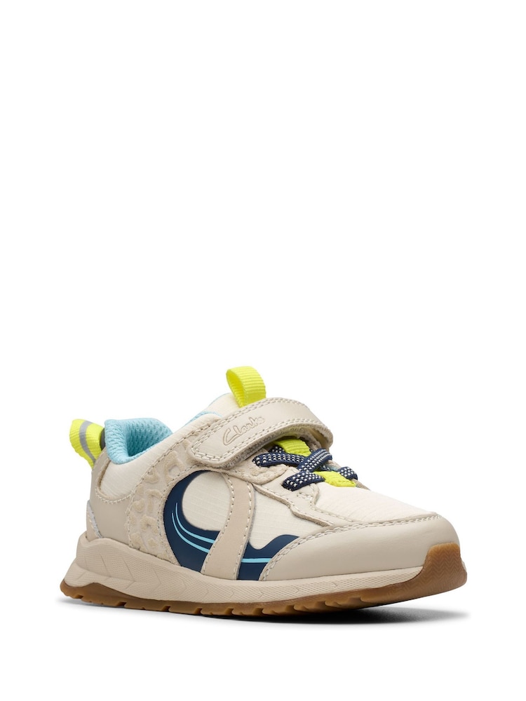 Clarks White Standard Fit (F) Cotton Selva Hero Toddler Shoes - Image 3 of 7