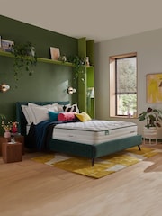 Silentnight Comfort Airmesh 1600 Pocket Mattress - Image 1 of 4