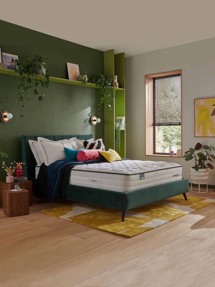 Silentnight Comfort Airmesh 1600 Pocket Mattress - Image 1 of 4