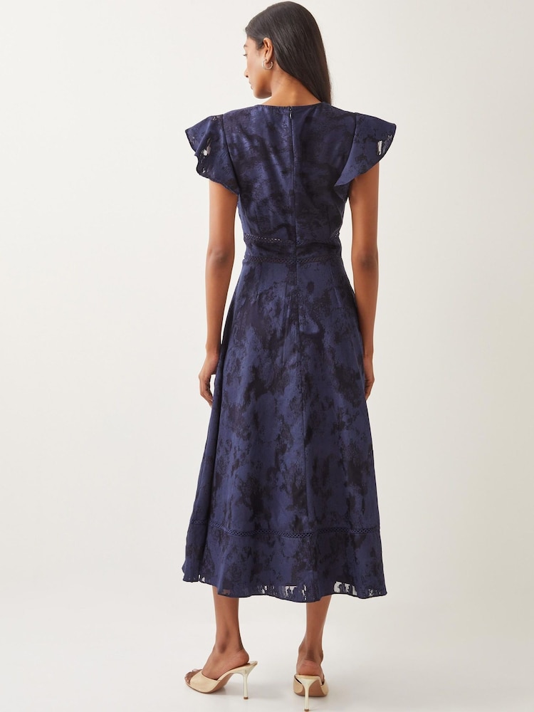 Azul - Vestido midi de jacquard floral con mangas onduladas Josie de Monsoon - Imagen 2 de 5 Azul - Vestido midi de jacquard floral con mangas onduladas Josie de Monsoon - Imagen 2 de 5