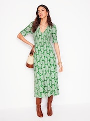 Boden Bethany Smocked Jersey Dress - Bild 5 von 6