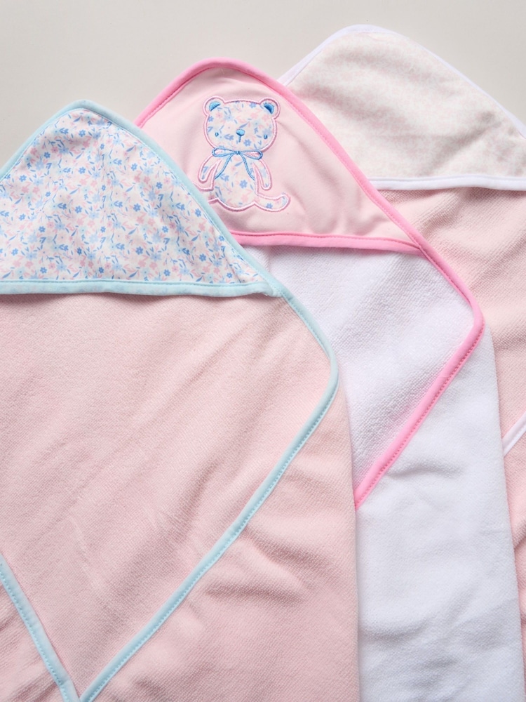 Snuggle Tots Hooded Towels and Wash Cloths 3 Pack - Image 3 of 3