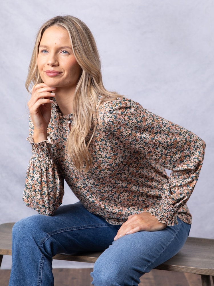 Kyla Floral Print Frill Collar Top - Image 2 of 8 Kyla Floral Print Frill Collar Top - Image 2 of 8
