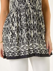 Roman Print Petite V-Neck Tunic Top - Bild 5 von 5