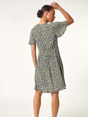 Roman Black Petite Floral Crinkle Dress - Image 3 of 5