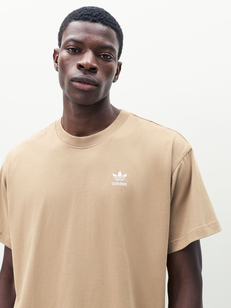 adidas Originals Brown Oversized Trefoil Essentials T-Shirt - Image 4 of 4 adidas Originals Brown Oversized Trefoil Essentials T-Shirt - Image 4 of 4