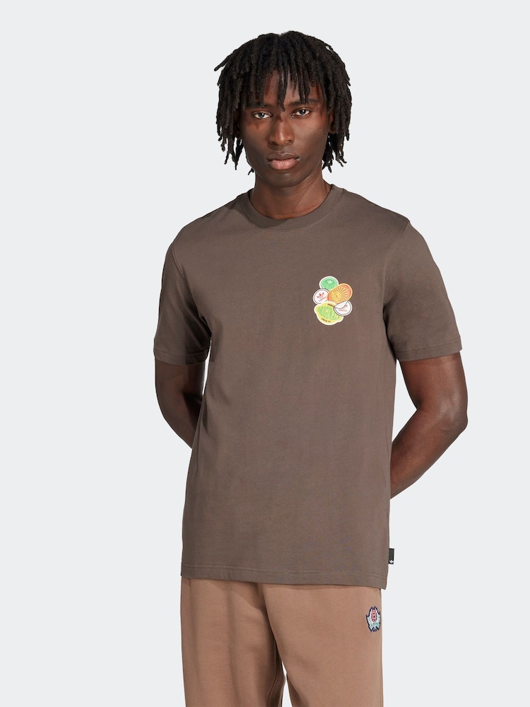 adidas Originals Green Graphic Short Sleeve 100% Cotton T-Shirt - Image 1 of 5 adidas Originals Green Graphic Short Sleeve 100% Cotton T-Shirt - Image 1 of 5