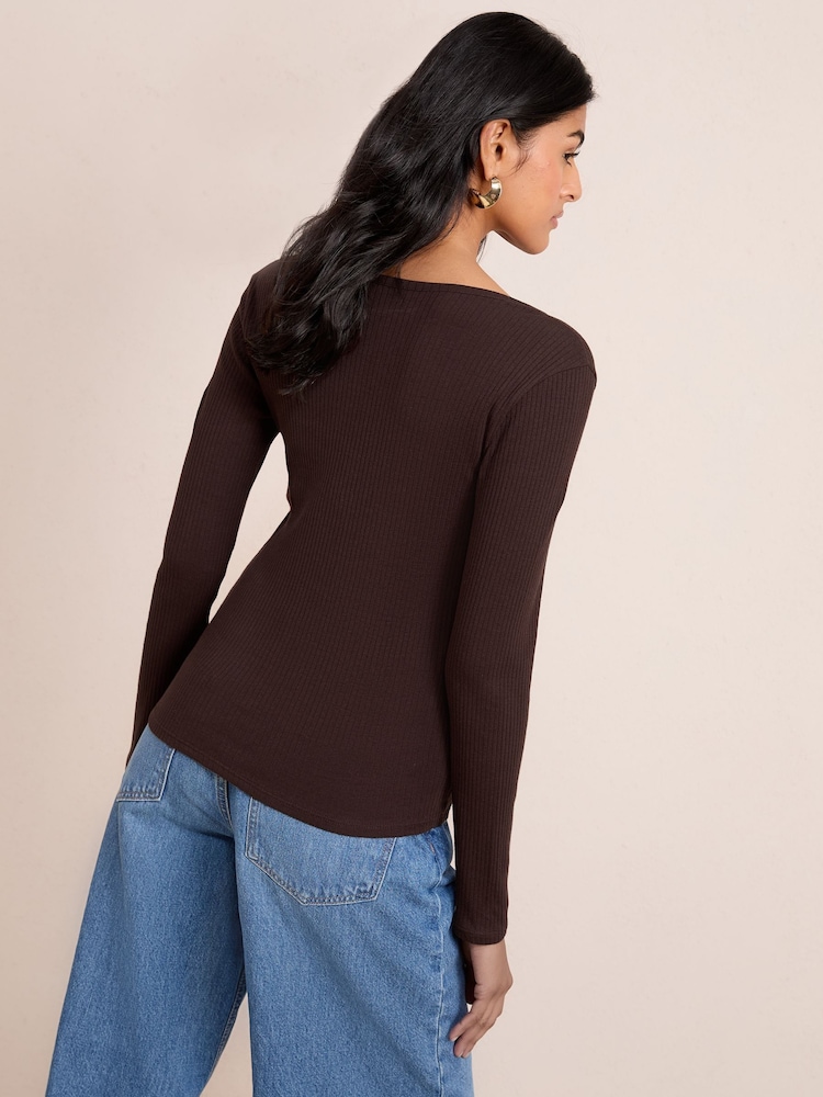 Friends Like These Brown Long Sleeve Rib Scoop Neck Top - Image 4 of 4 Friends Like These Brown Long Sleeve Rib Scoop Neck Top - Image 4 of 4