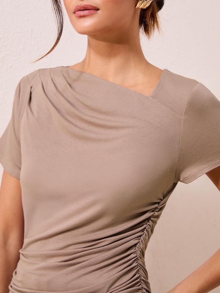 Friends Like These Mocha Short Sleeve Assymetric Jersey Top - Image 2 of 4 Friends Like These Mocha Short Sleeve Assymetric Jersey Top - Image 2 of 4