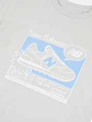 New Balance Kids Sneaker Poster Graphic 100% Cotton T-Shirt - صورة 9 من 9