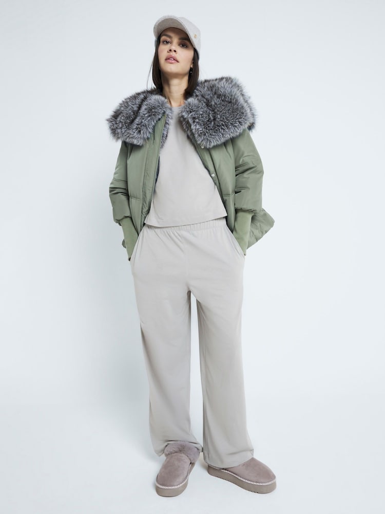 River Island Grey Short Sleeve 100% Cotton T-Shirt and Joggers Set - Image 2 of 6 River Island Grey Short Sleeve 100% Cotton T-Shirt and Joggers Set - Image 2 of 6