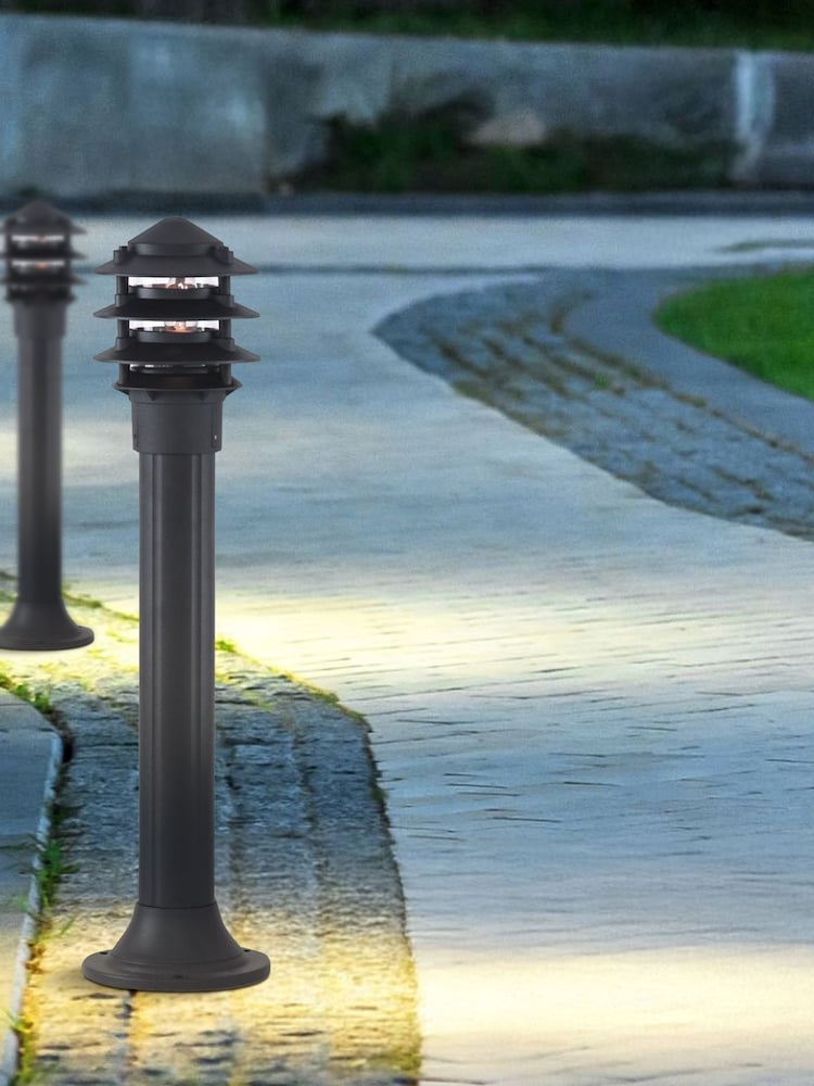 Searchlight Black Lancelot Sleek Outdoor Post Light - Image 1 of 4