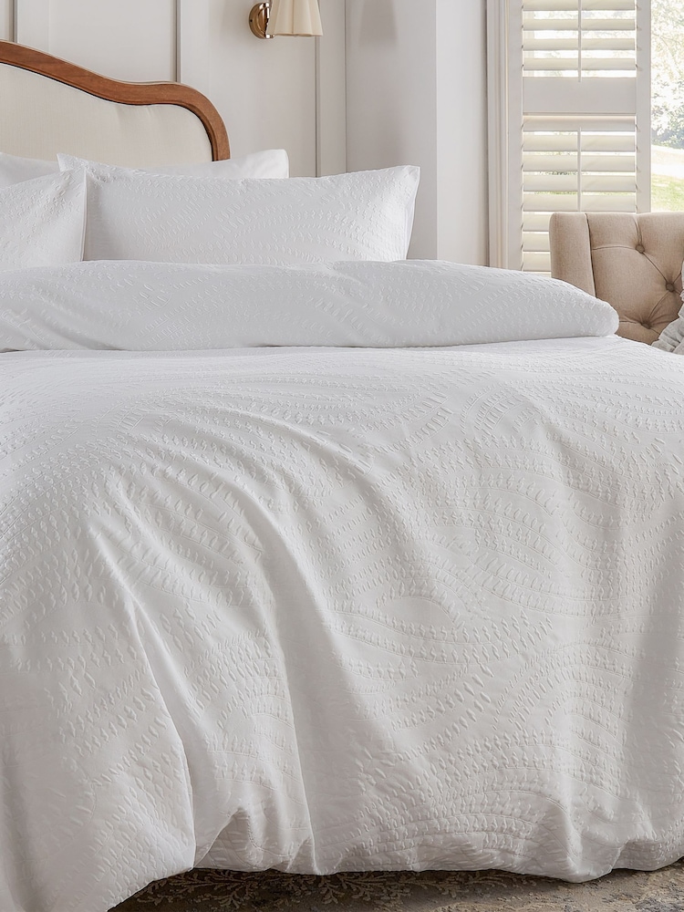 Wylder White Georgia Duvet Set - Image 3 of 3