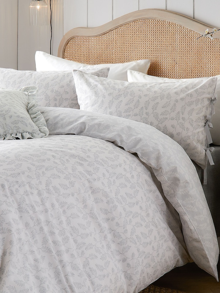 Wylder White Chloe Duvet Set - Image 3 of 3