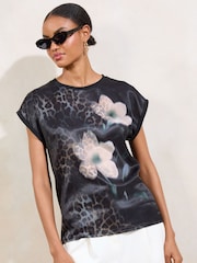Lipsy Animal Floral Print T-Shirt - Image 2 of 4