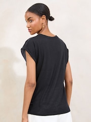 Lipsy Animal Floral Print T-Shirt - Image 4 of 4
