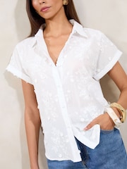 Lipsy White 3D Short Sleeve Shirt - Image 4 of 5