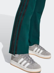 adidas Originals Green Loose Little Kids Sweatshirt and Flared Leggings Set - Image 5 of 10
