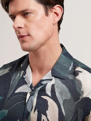 Ted Baker Black Relaxed Fit Rognski Tropical Floral Shirt - Image 3 of 6