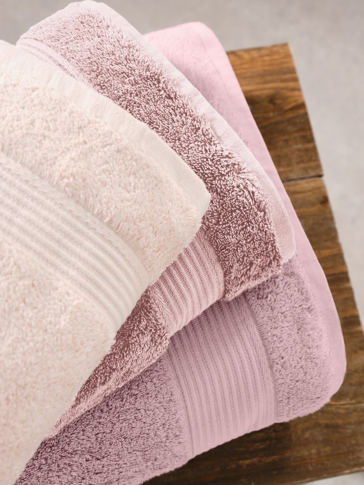 Pink Cosmetic Egyptian Cotton Towel - Image 8 of 8 Pink Cosmetic Egyptian Cotton Towel - Image 8 of 8