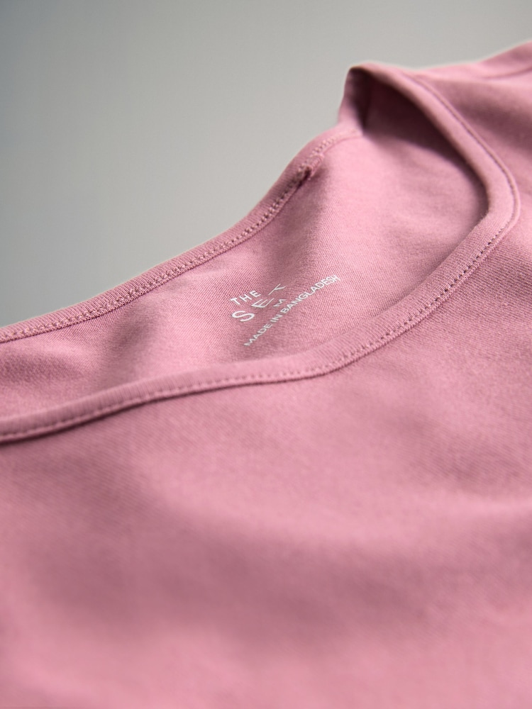 The Set Black/Stripe/Berry/Mid Pink/Cream 5 Pack Short Sleeve Fitted Crew Neck T-Shirts - Image 8 of 8 The Set Black/Stripe/Berry/Mid Pink/Cream 5 Pack Short Sleeve Fitted Crew Neck T-Shirts - Image 8 of 8