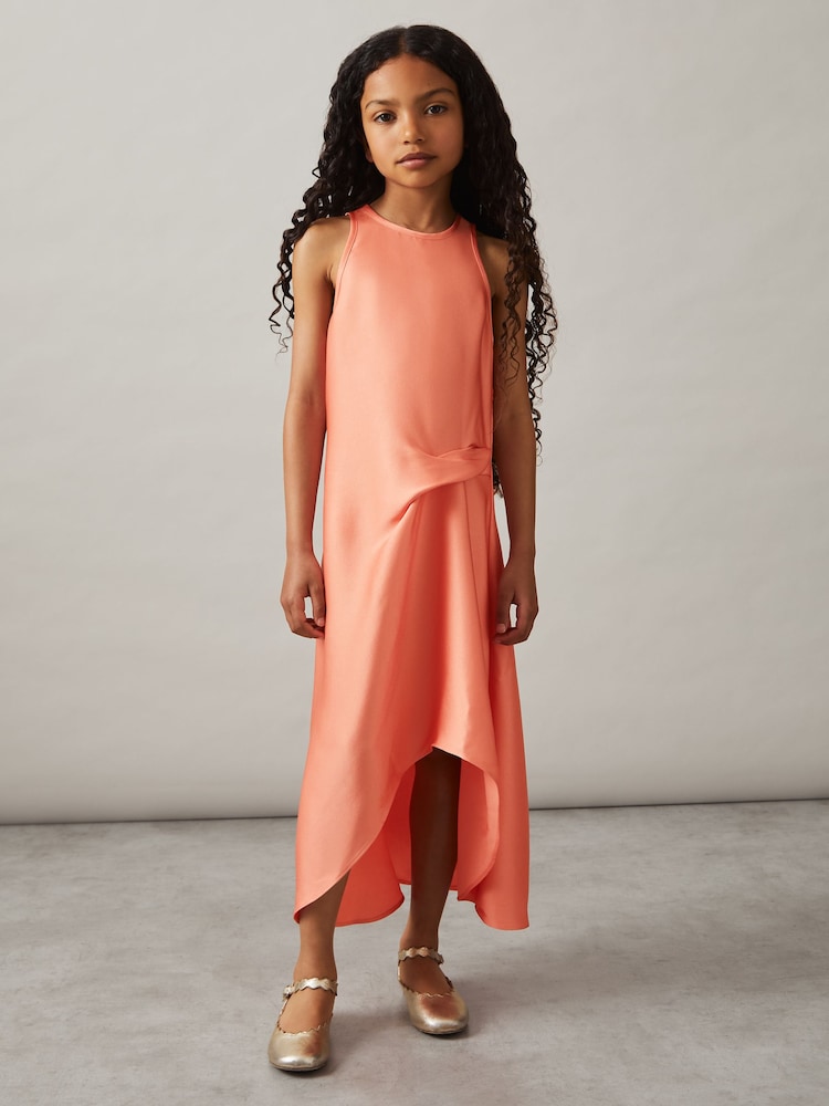 Coral - Vestido a media pierna drapeado de satén Micah de Reiss - Imagen 1 de 4