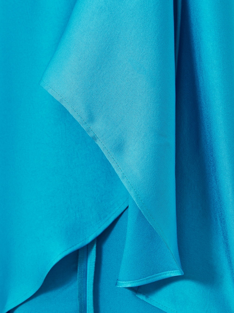 Azul - Vestido a media pierna drapeado de satén Micah de Reiss - Imagen 4 de 4