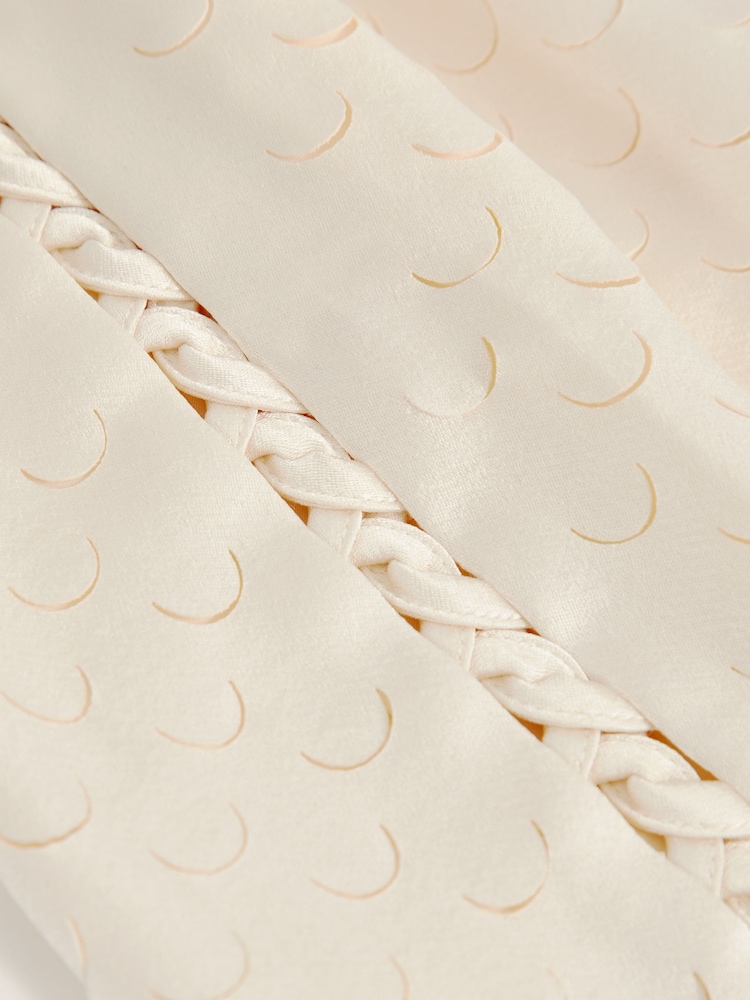 Reiss White Winnie Laser Cut Drawstring Shorts - Image 5 of 5