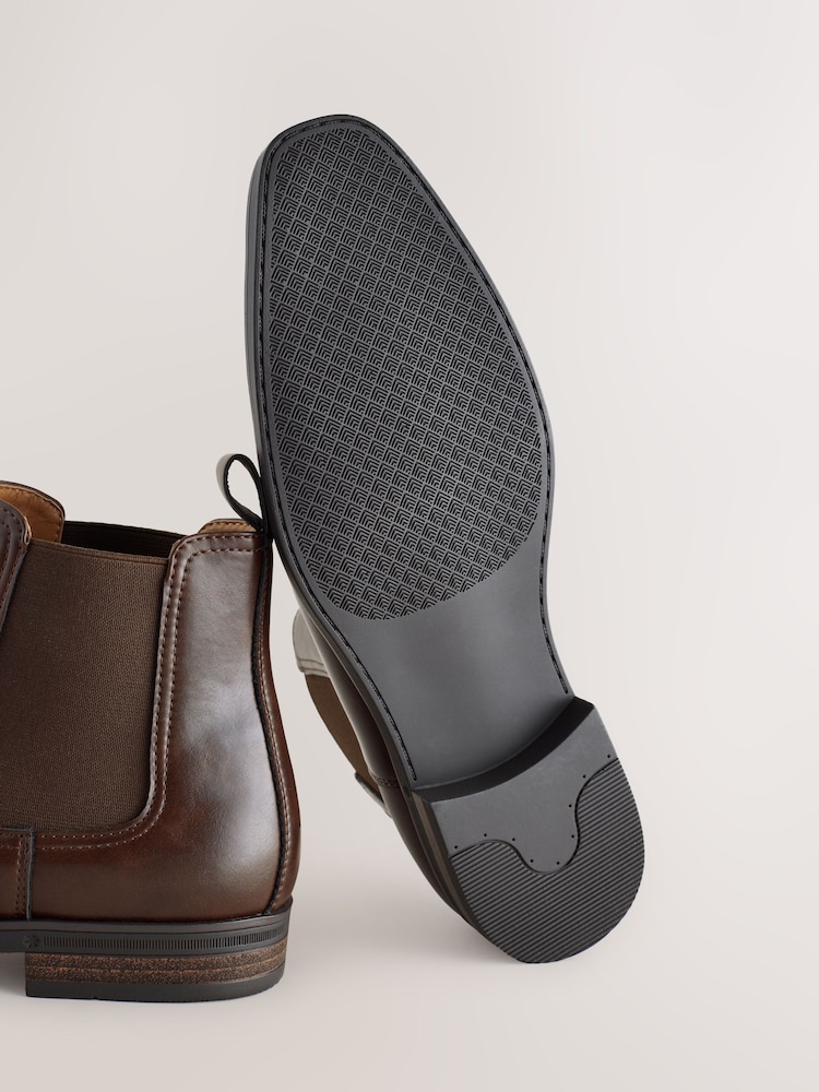 Brown Chelsea Boots - Image 5 of 5