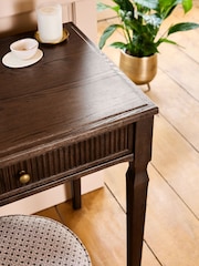 Laura Ashley Dark Stain Oak Barcombe Dressing Table - Image 3 of 9