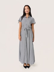 Soaked in Luxury SLArjana Short Sleeve Maxi Shirt Black Dress - Image 2 of 5