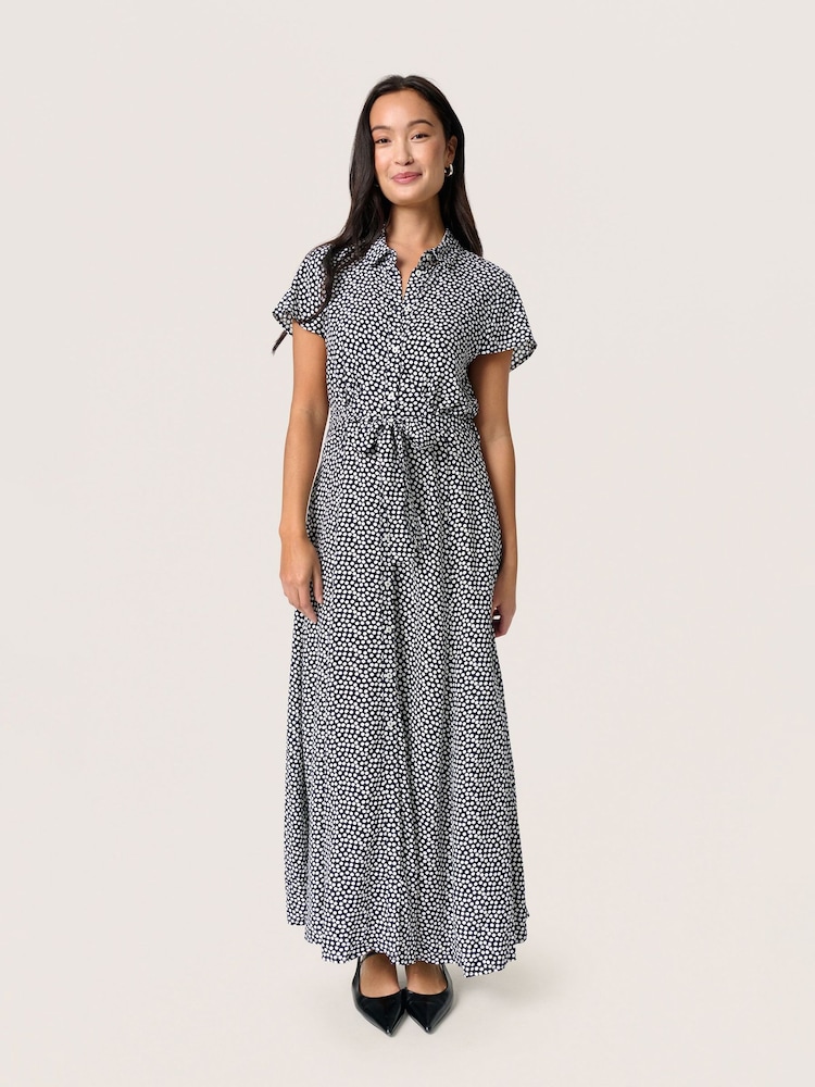 Soaked in Luxury SLArjana Short Sleeve Maxi Shirt Black Dress - Image 2 of 5