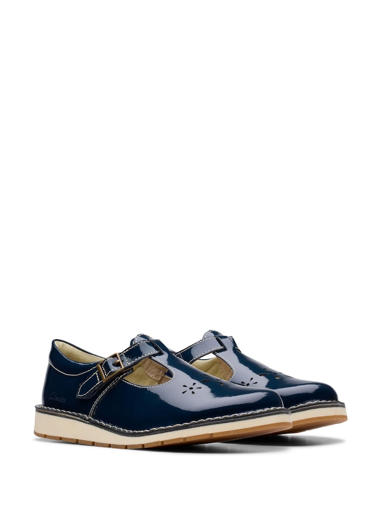 Mornarsko modra - Otroški čevlji Clarks Leather Joyful Skip - Slika 6 iz 6