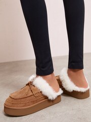 Hellbraun - Friends Like These Faux Fur Lined Whipstich Mule Slippers - Bild 4 von 4
