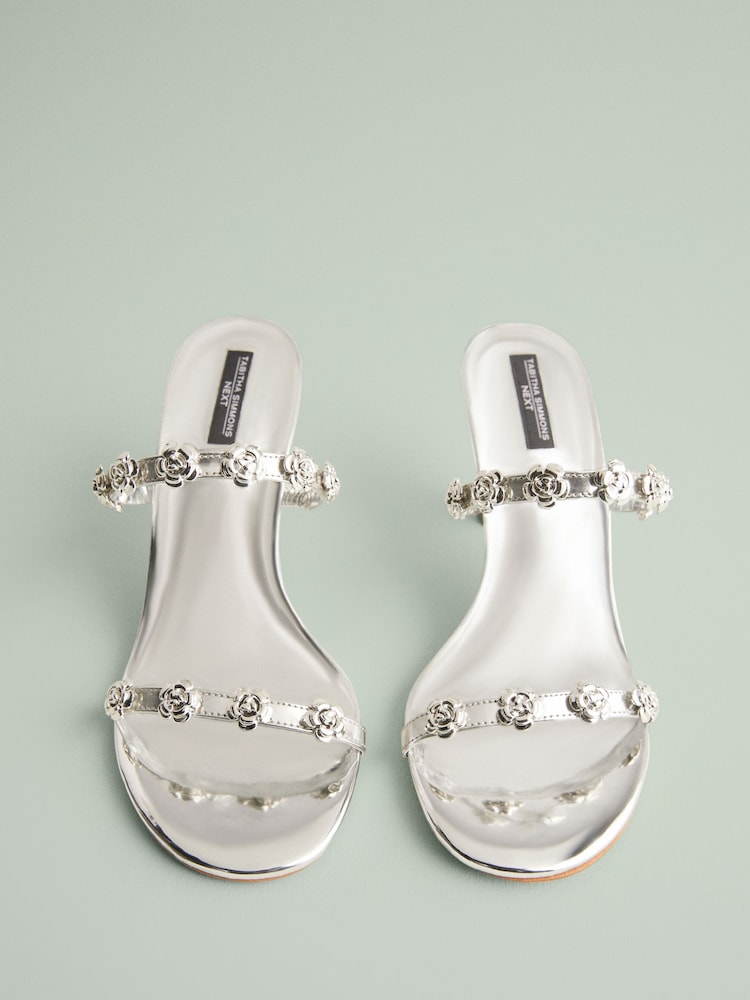 Plateado - Tabitha Simmons x Next Flora Leather Double Flower Detail Heel Mules - Imagen 1 de 5