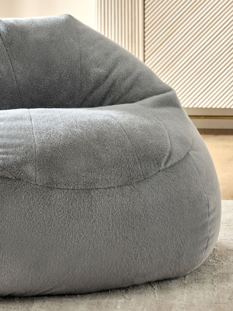 Grey Faux Fur Beanbag - Image 2 of 5