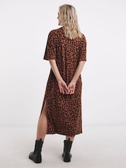 JD Williams Red Soft Touch Leopard Print Half Sleeve Midi T-Shirt Dress - Image 2 of 4