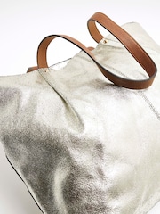 River Island Gold Metallic Leather Shopper Bag - Image 5 of 6