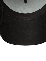 New Era League Essential Eframe Neyyan Black Cap - Image 6 of 6