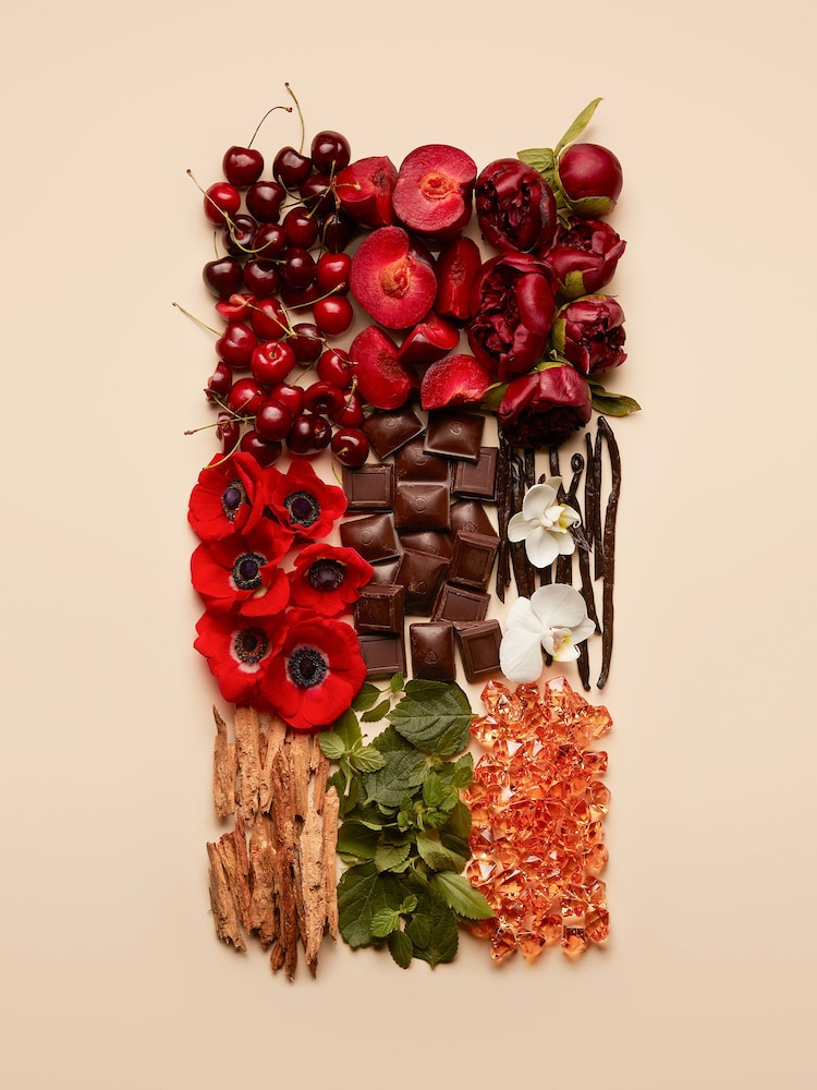 Sabrina Carpenter Red Cherry Baby Body Mist 236ml - Image 3 of 3 Sabrina Carpenter Red Cherry Baby Body Mist 236ml - Image 3 of 3